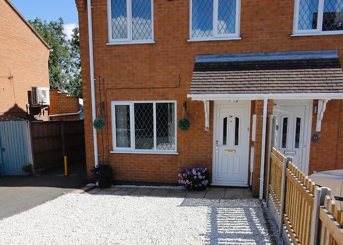 Hinckley Home Sleeps 5 Complete House